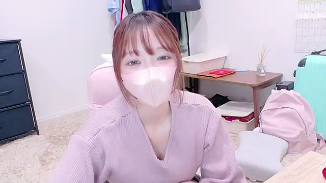 Snapshot of Yui-Ch chatting on March 8, 1:15 pm Yui-Ch online show from March 8, 1:15 pm
