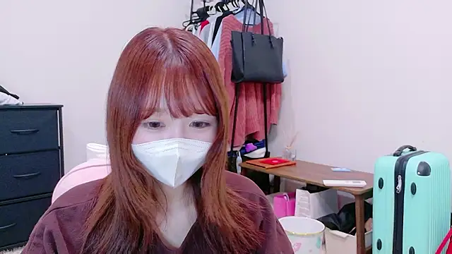 Snapshot of Yui-Ch chatting on March 15, 11:16 am Yui-Ch online show from March 15, 11:16 am
