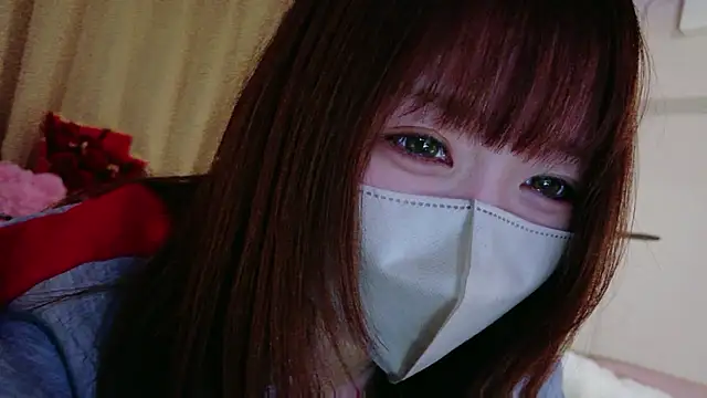 Snapshot of Yui-Ch chatting on April 28, 12:43 pm Yui-Ch online show from April 28, 12:43 pm