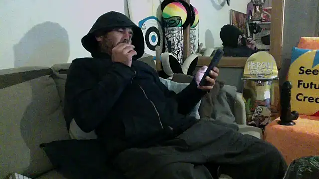 DJUX online show from December 8, 5:50 am