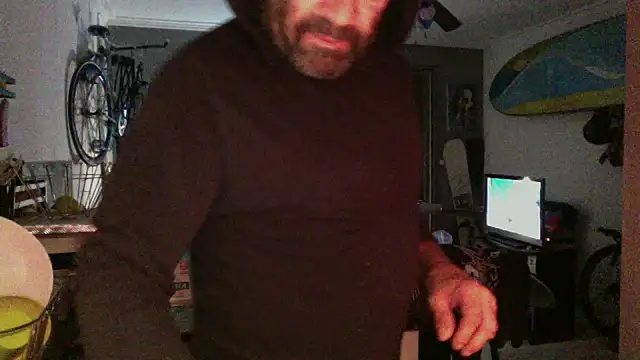 DJUX online show from December 18, 4:09 am