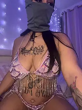 kamila french online show from December 14, 9:52 pm