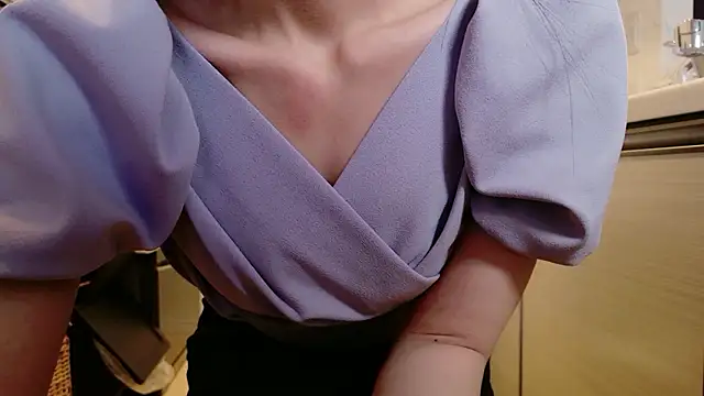 Snapshot of sayaka_xo chatting on April 6, 7:09 am sayaka xo online show from April 6, 7:09 am