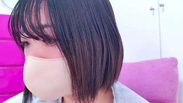 Snapshot of Minami_San chatting on December 16, 5:33 pm Minami San online show from December 16, 5:33 pm