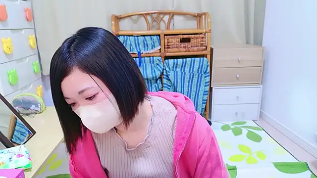 Snapshot of Minami_San chatting on February 19, 5:49 pm Minami San online show from February 19, 5:49 pm