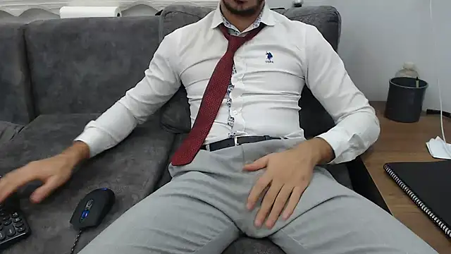 Naughtb0y online show from December 22, 3:22 pm