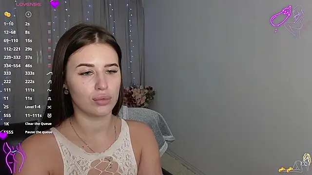 Milkissss online show from September 25, 8:45 pm