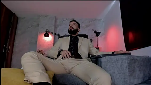 bruno woods online show from November 30, 12:42 pm