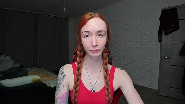 Roxy Silver online show from December 13, 9:09 pm