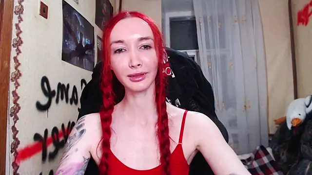 Snapshot of Roxy_Silver chatting on April 16, 9:39 pm Roxy Silver online show from April 16, 9:39 pm
