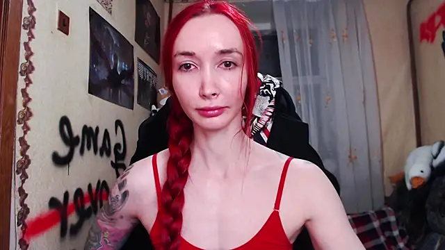 Snapshot of Roxy_Silver chatting on April 23, 8:33 pm Roxy Silver online show from April 23, 8:33 pm