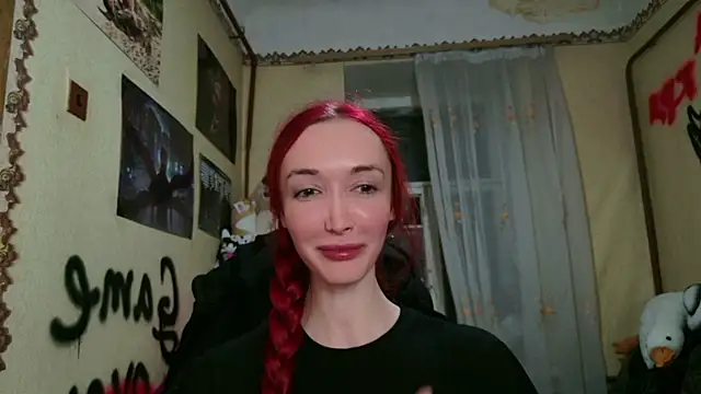 Snapshot of Roxy_Silver chatting on April 29, 10:16 pm Roxy Silver online show from April 29, 10:16 pm