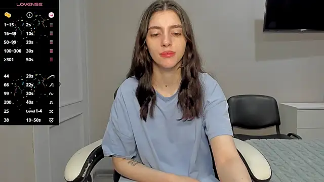 broosnica1 online show from November 13, 8:46 am