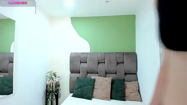  AlejaCruz  online show from November 22, 7:24 pm