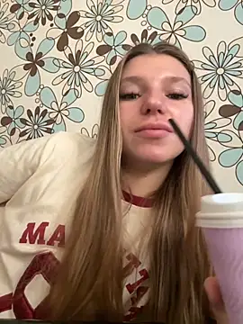 adel secret online show from October 18, 9:54 am