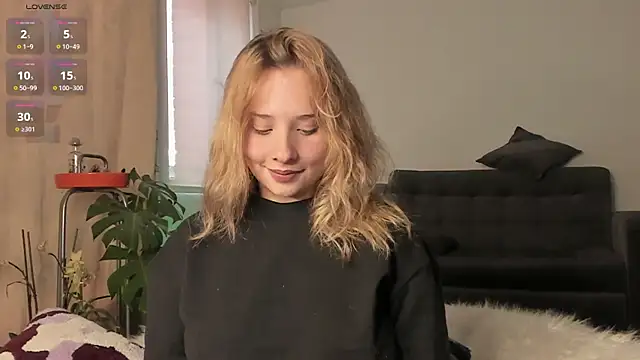 Sophy Bunny online show from January 31, 9:59 pm