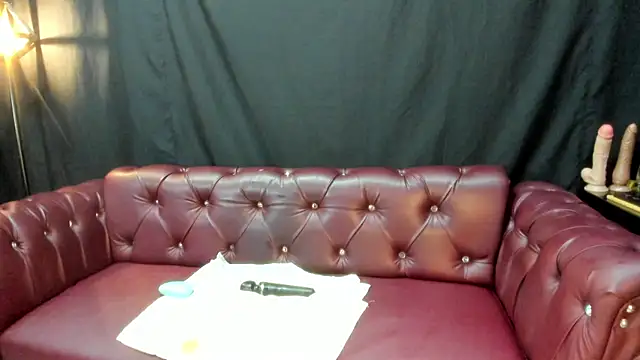 Charlotte  Brown  online show from February 7, 11:34 am