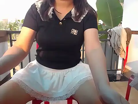 Nanaly Sweet online show from March 21, 12:29 am