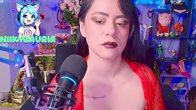 Snapshot of _niiky chatting on February 15, 6:15 pm niiky online show from February 15, 6:15 pm