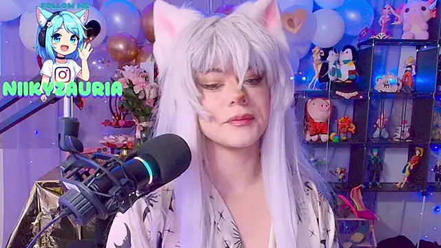 Snapshot of _niiky chatting on February 16, 5:09 pm niiky online show from February 16, 5:09 pm