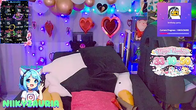 Snapshot of _niiky chatting on March 24, 4:23 pm niiky online show from March 24, 4:23 pm