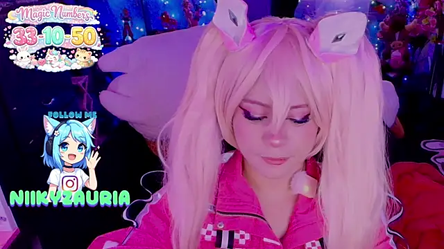  niiky online show from May 11, 7:11 pm