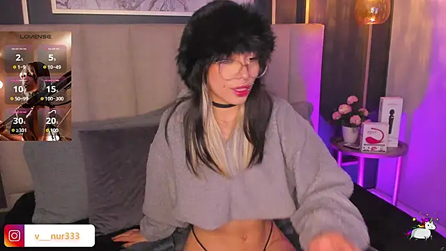 Violetta Nur online show from December 14, 4:23 am