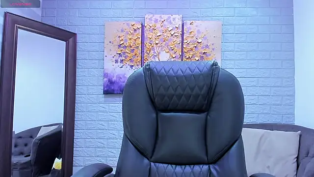  LaraMom  online show from March 25, 5:52 pm