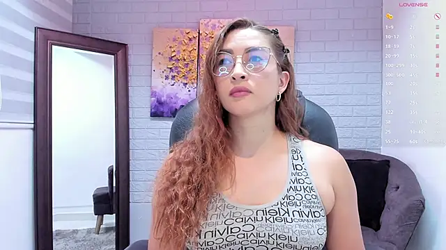  LaraMom  online show from May 11, 7:44 pm