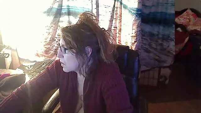 Snapshot of Ireallysquirt chatting on January 23, 4:09 am Ireallysquirt online show from January 23, 4:09 am