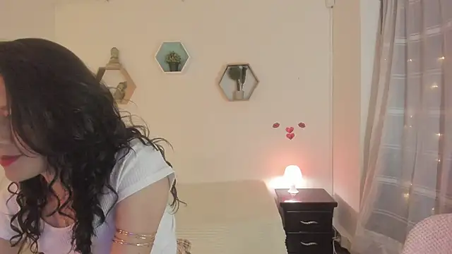 Snapshot of Paloma_victory chatting on May 20, 9:43 pm Paloma victory online show from May 20, 9:43 pm
