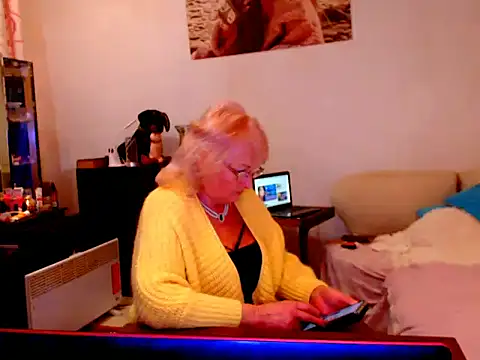 Natali7634 online show from March 2, 8:07 pm