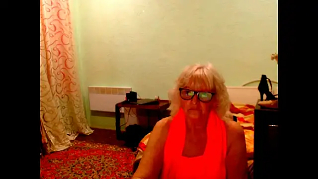 Natali7634 online show from May 18, 5:19 pm