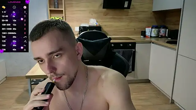 Larstar01 online show from March 7, 7:16 pm