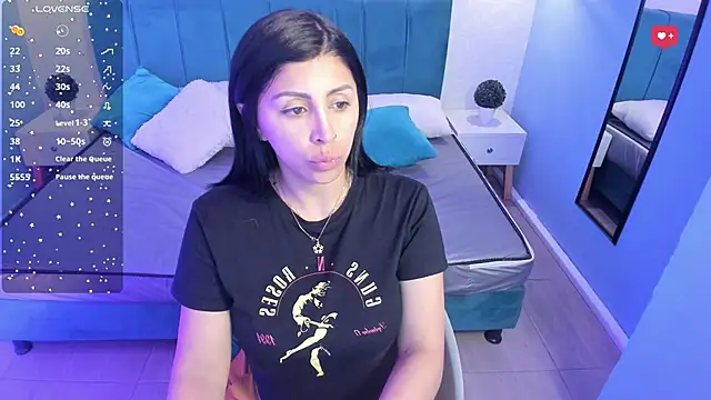 tiffani  love online show from February 14, 12:03 pm