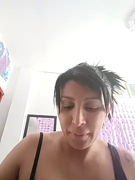 tiffani  love online show from September 10, 5:46 pm