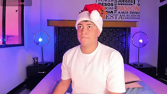 Angel Brown1  online show from December 24, 5:55 pm