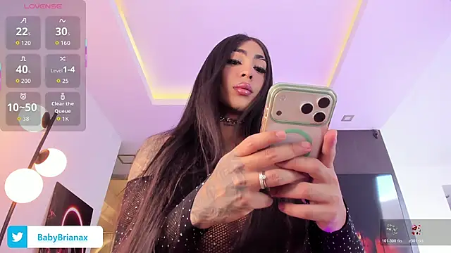 babybriexxx online show from April 1, 6:49 pm