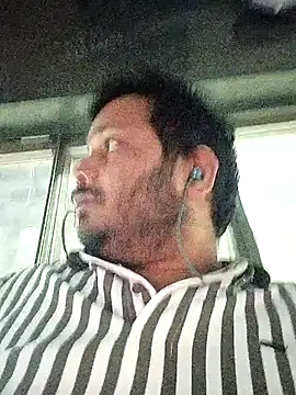 Snapshot of DeepakXxxR86 chatting on December 14, 8:13 pm DeepakXxxR86 online show from December 14, 8:13 pm