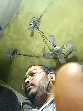 Snapshot of DeepakXxxR86 chatting on January 11, 2:00 pm DeepakXxxR86 online show from January 11, 2:00 pm