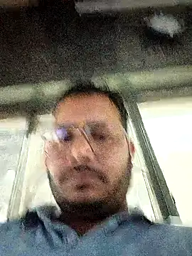 Snapshot of DeepakXxxR86 chatting on February 13, 7:43 pm DeepakXxxR86 online show from February 13, 7:43 pm