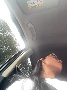 Snapshot of lulu_kis chatting on February 24, 6:39 pm lulu kis online show from February 24, 6:39 pm