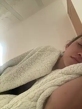 Snapshot of lulu_kis chatting on March 5, 1:18 pm lulu kis online show from March 5, 1:18 pm