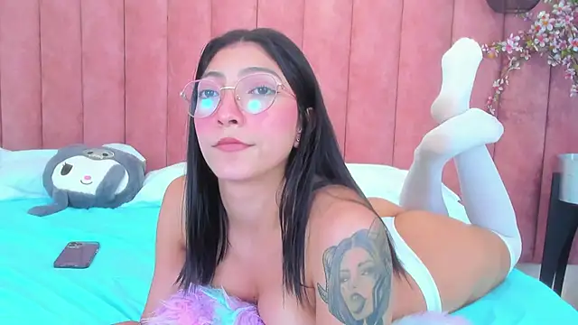 Snapshot of MarianaBranzz chatting on January 13, 3:58 pm MarianaBranzz online show from January 13, 3:58 pm