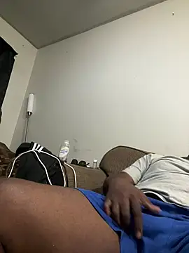 bigdick5157 online show from March 15, 9:10 pm