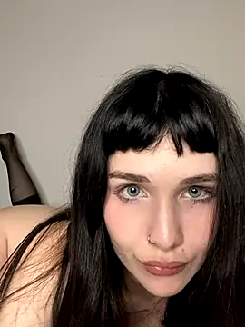 Snapshot of CherryCrystall chatting on October 6, 2:03 pm CherryCrystall online show from October 6, 2:03 pm