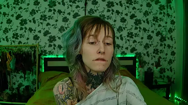 Littlespacemouse online show from October 20, 5:02 pm