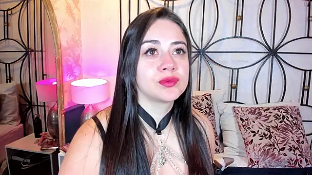 nahomi sweett online show from November 22, 11:09 am