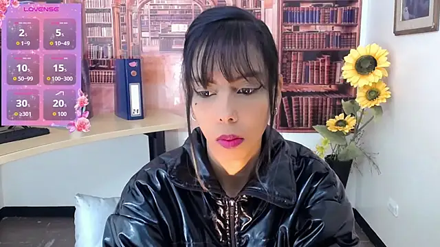 Snapshot of Catalella_Ar chatting on October 12, 3:05 am Catalella Ar online show from October 12, 3:05 am