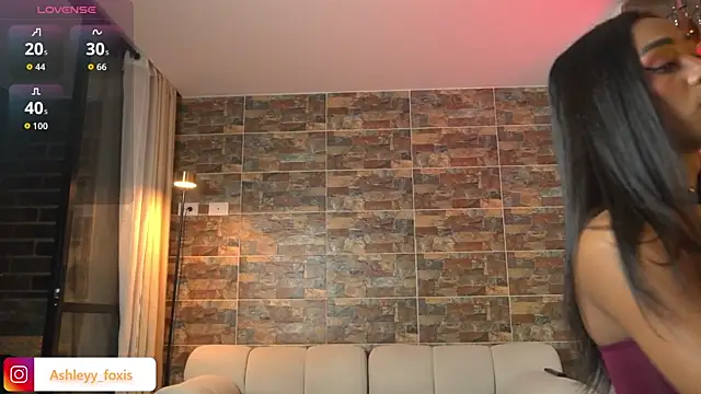 Ashleey Fox online show from November 22, 1:37 am